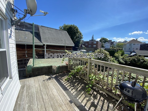 Main St. Medford photo 10