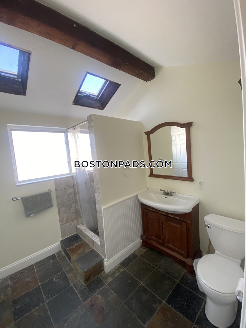 MEDFORD - MEDFORD SQUARE - 5 Beds, 2 Baths - Image 34