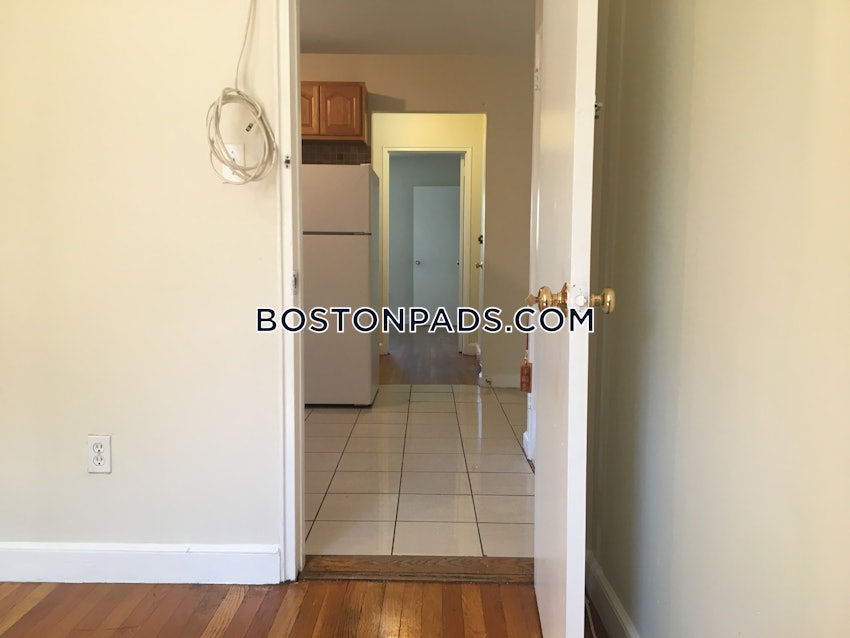 BOSTON - ALLSTON - 1 Bed, 1 Bath - Image 5