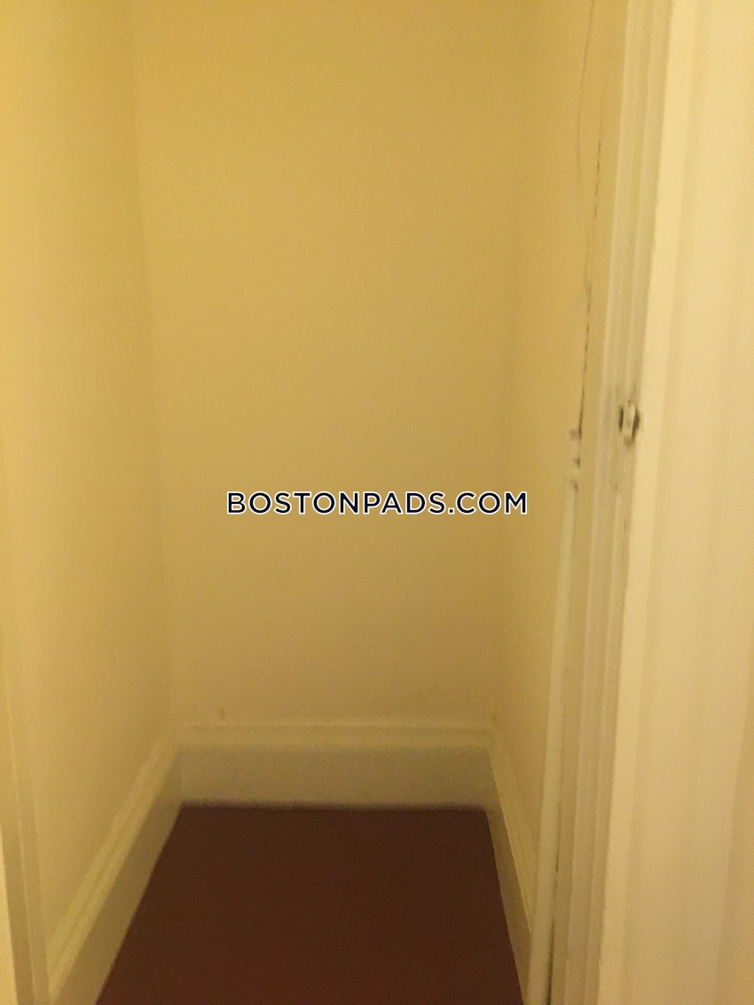 BOSTON - FENWAY/KENMORE - 1 Bed, 1 Bath - Image 13