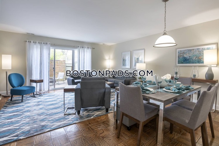 Walpole St., Norwood