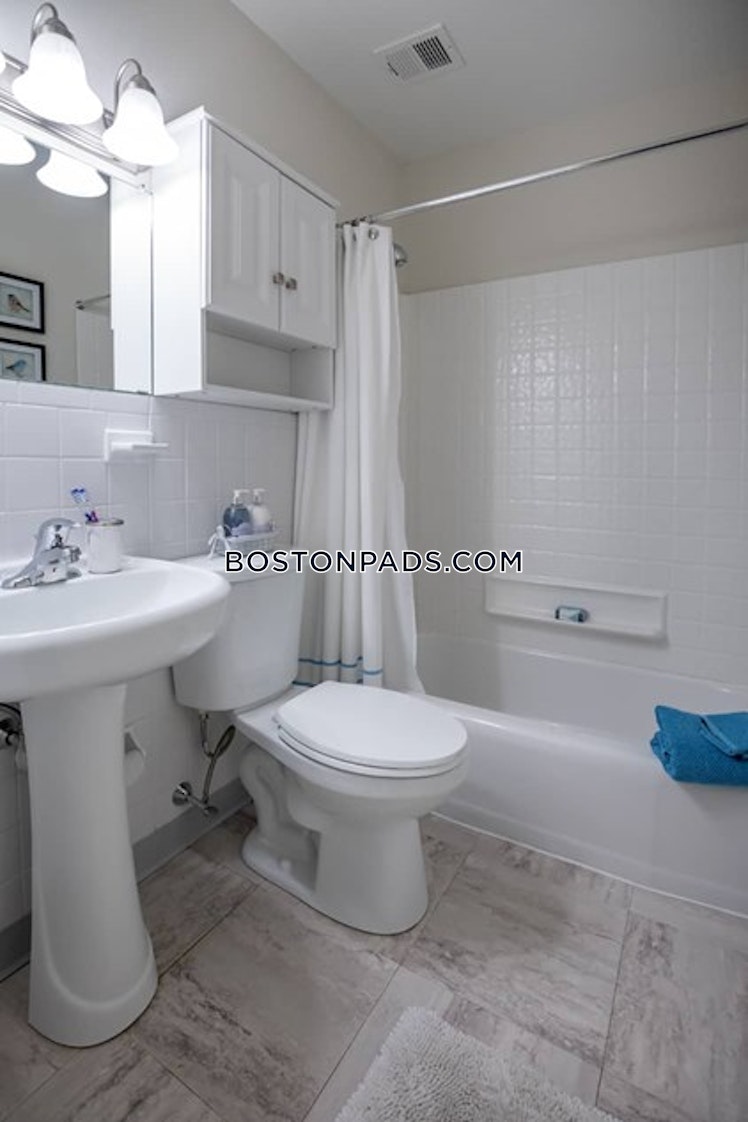 Walpole St., Norwood