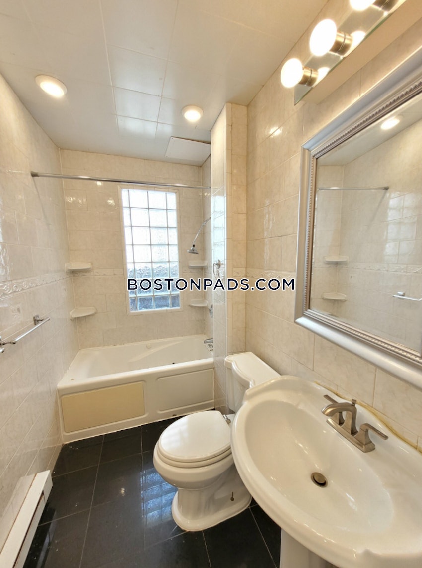 BOSTON - ROSLINDALE - 3 Beds, 1 Bath - Image 11