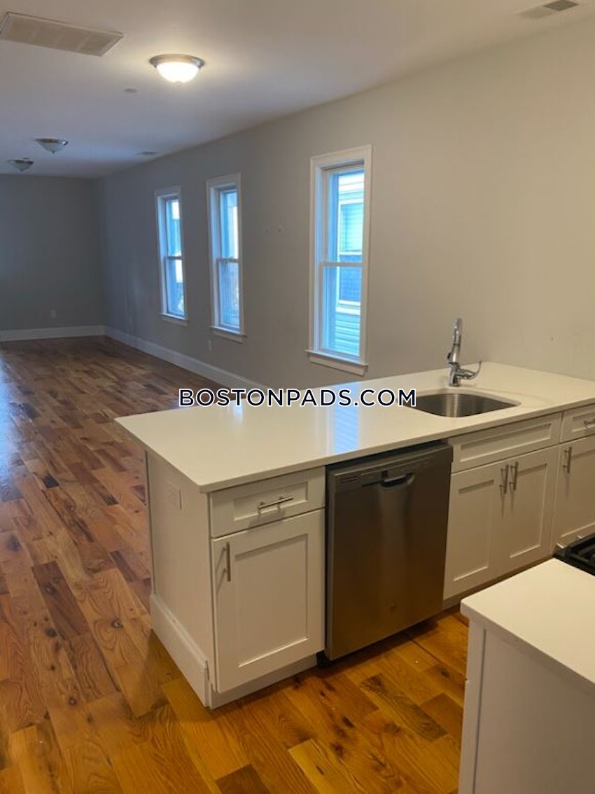 BOSTON - EAST BOSTON - BREMEN ST. PARK/AIRPORT STATION - 5 Beds, 2 Baths - Image 2