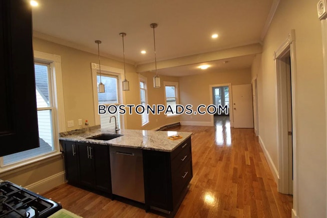 Boston - $4,800+ /mo