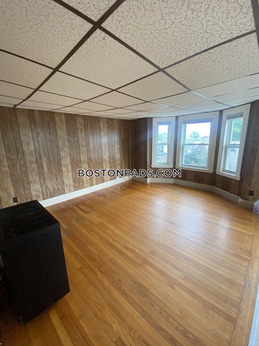 BOSTON - DORCHESTER/SOUTH BOSTON BORDER - 1 Bed, 1 Bath - Image 17