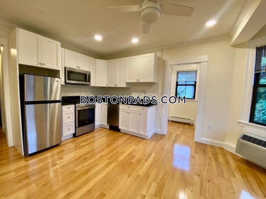 NEWTON - CHESTNUT HILL - 1 Bed, 1 Bath - Image 3