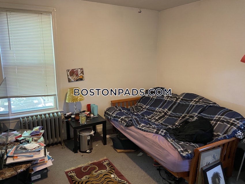 BOSTON - BRIGHTON - OAK SQUARE - 4 Beds, 1 Bath - Image 24