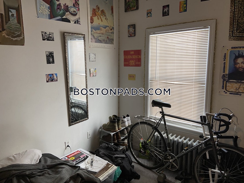 BOSTON - BRIGHTON - OAK SQUARE - 4 Beds, 1 Bath - Image 19