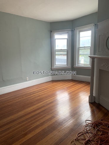 Boston - 3 Beds, 1 Baths