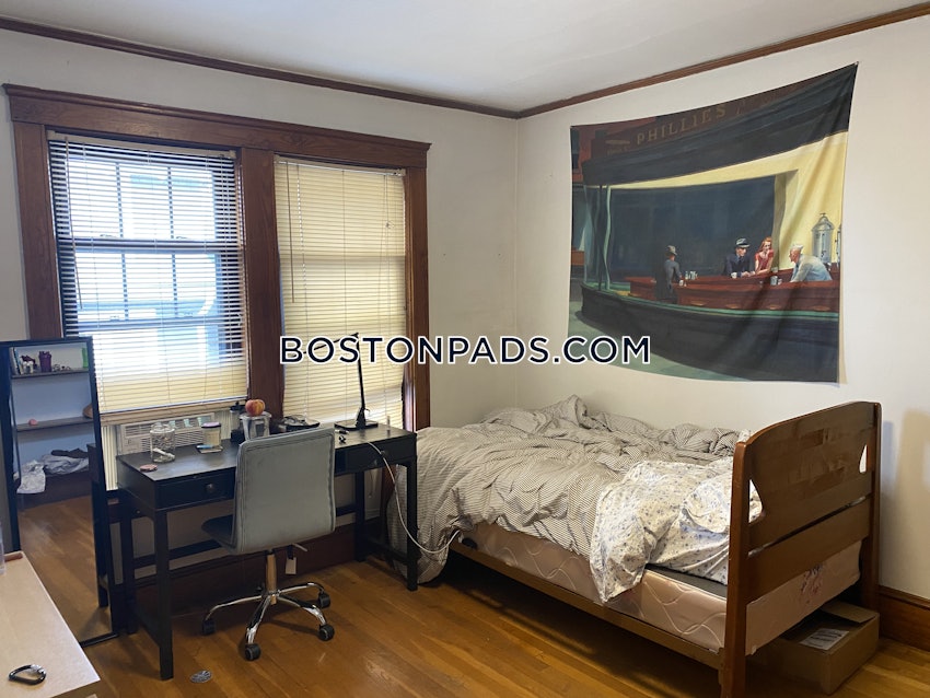 SOMERVILLE - TUFTS - 5 Beds, 1 Bath - Image 61