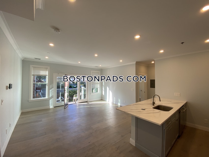 BOSTON - ROSLINDALE - 2 Beds, 2 Baths - Image 25