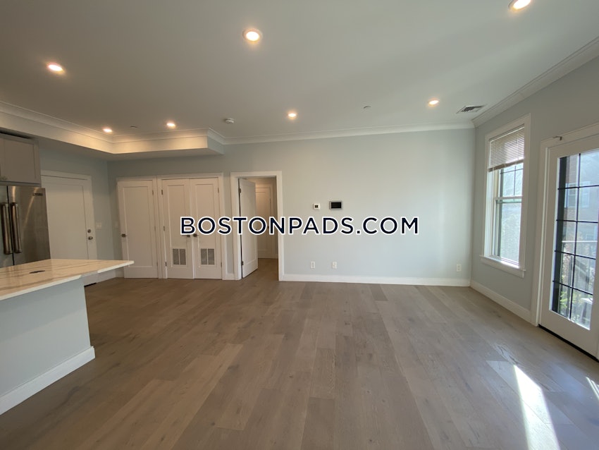 BOSTON - ROSLINDALE - 2 Beds, 2 Baths - Image 23