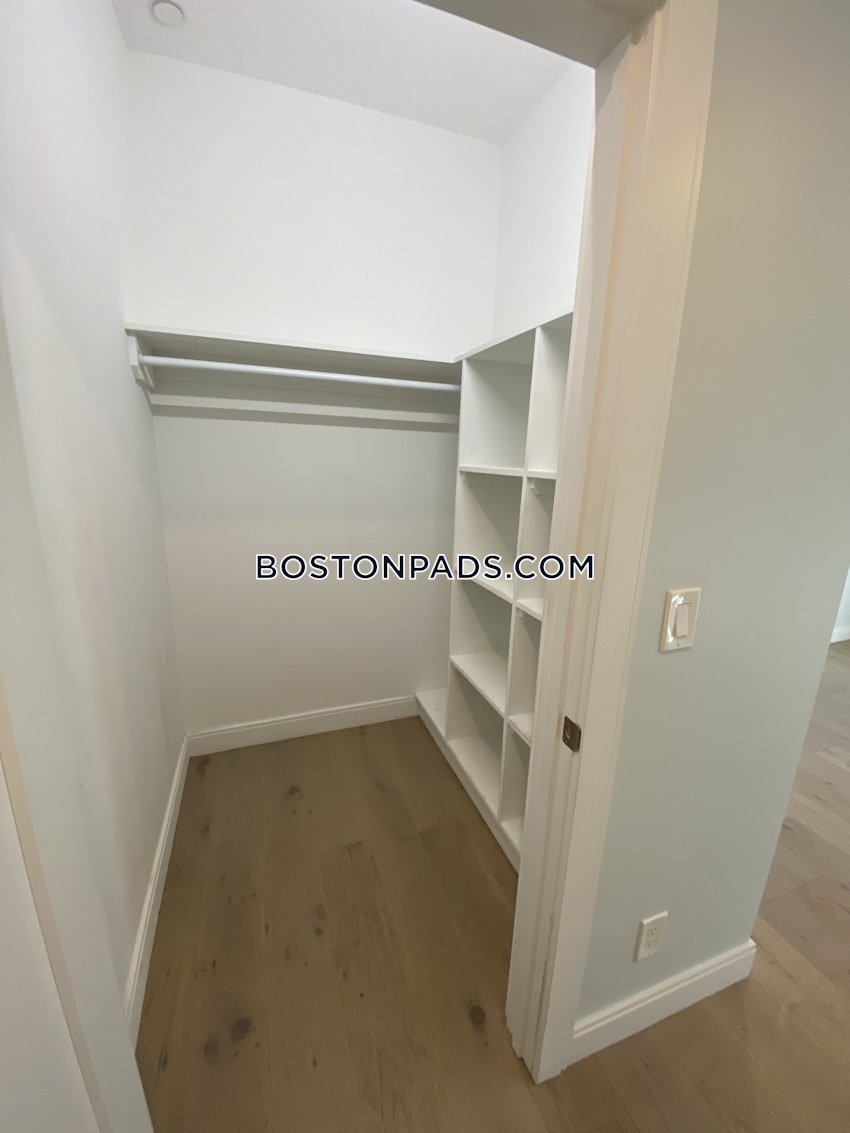 BOSTON - ROSLINDALE - 2 Beds, 2 Baths - Image 27