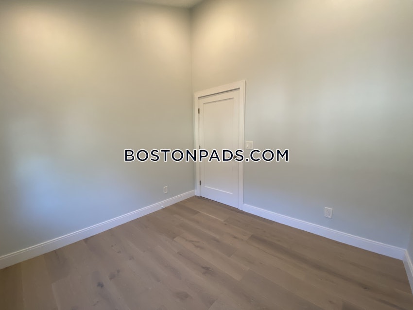 BOSTON - ROSLINDALE - 3 Beds, 2 Baths - Image 34