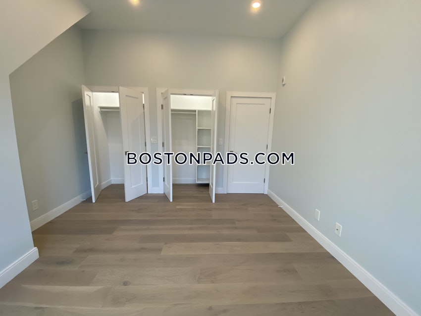 BOSTON - ROSLINDALE - 3 Beds, 2 Baths - Image 45