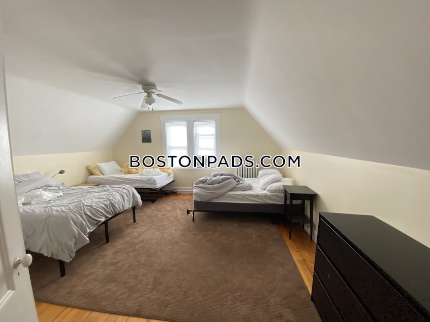 BOSTON - BRIGHTON - OAK SQUARE - 4 Beds, 2 Baths - Image 11