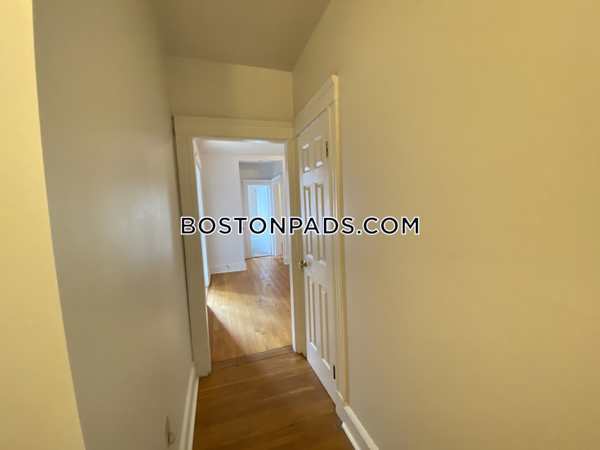 BOSTON - ALLSTON - 3 Beds, 1 Bath - Image 9