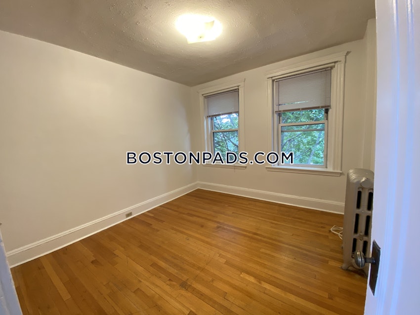 BOSTON - ALLSTON - 3 Beds, 1 Bath - Image 7