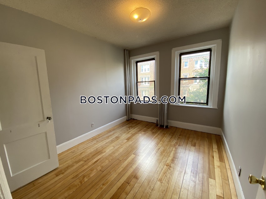 BOSTON - ALLSTON - 4 Beds, 1 Bath - Image 21