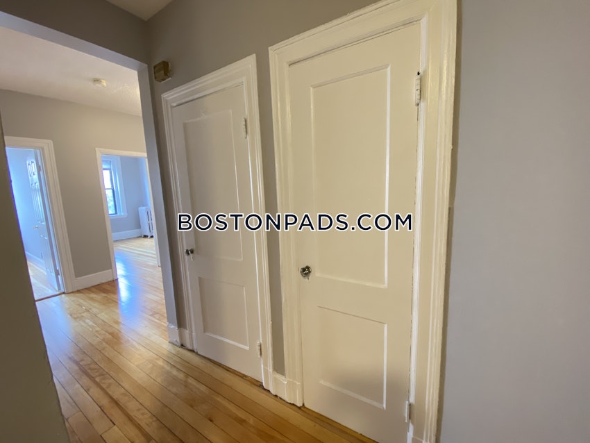 BOSTON - ALLSTON - 4 Beds, 1 Bath - Image 3
