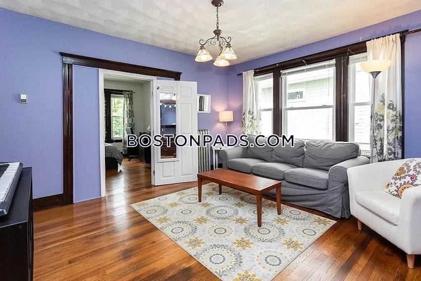 SOMERVILLE - TUFTS - 4 Beds, 1 Bath - Image 7