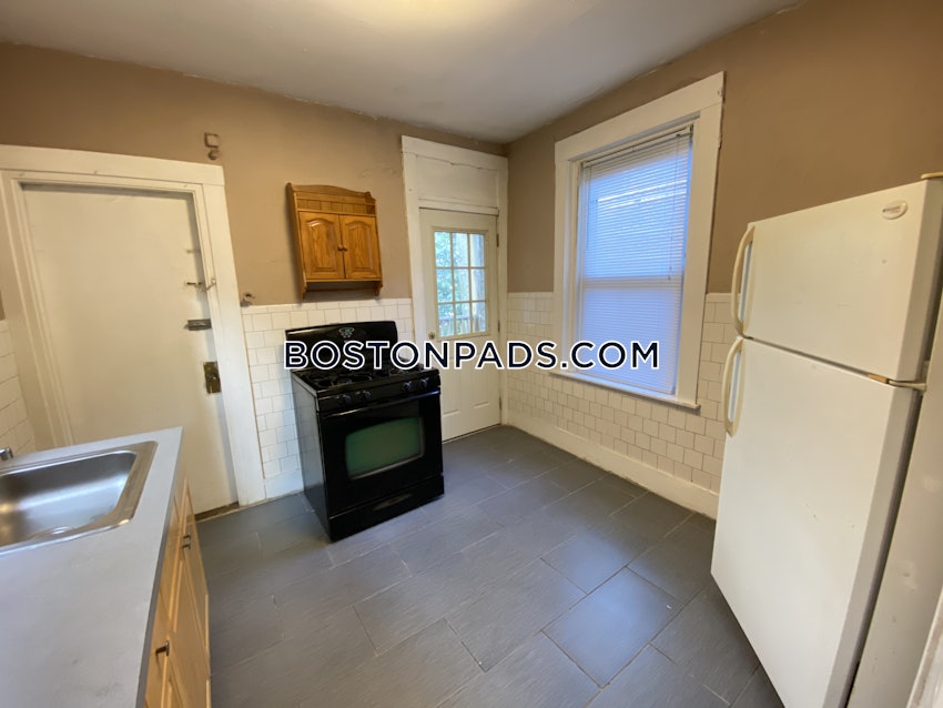 BOSTON - ALLSTON/BRIGHTON BORDER - 3 Beds, 1 Bath - Image 10