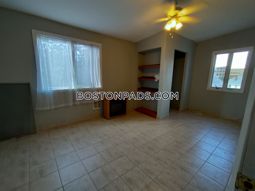 BOSTON - BRIGHTON - BRIGHTON CENTER - 4 Beds, 1 Bath - Image 5