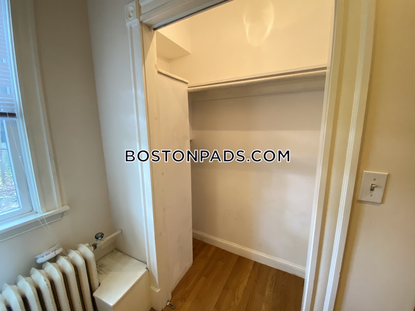 BOSTON - ALLSTON - 5 Beds, 2.5 Baths - Image 1