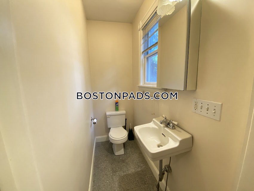 BOSTON - ALLSTON - 5 Beds, 2.5 Baths - Image 29