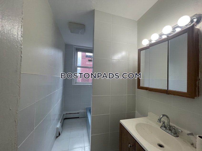 Boston - $5,700+ /month