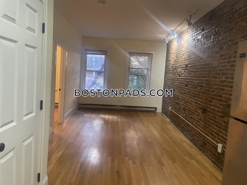 BOSTON - BEACON HILL - 2 Beds, 1 Bath - Image 16