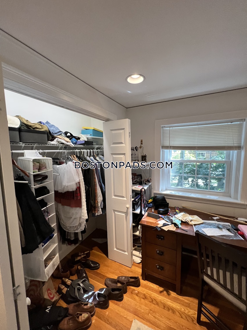 NEWTON - WABAN - 2 Beds, 1 Bath - Image 2