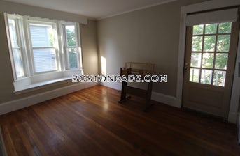 somerville-apartment-for-rent-5-bedrooms-1-bath-tufts-5000-4630070