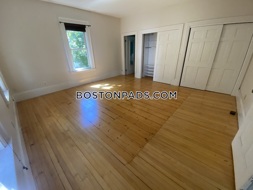 BOSTON - FORT HILL - 5 Beds, 3.5 Baths - Image 46