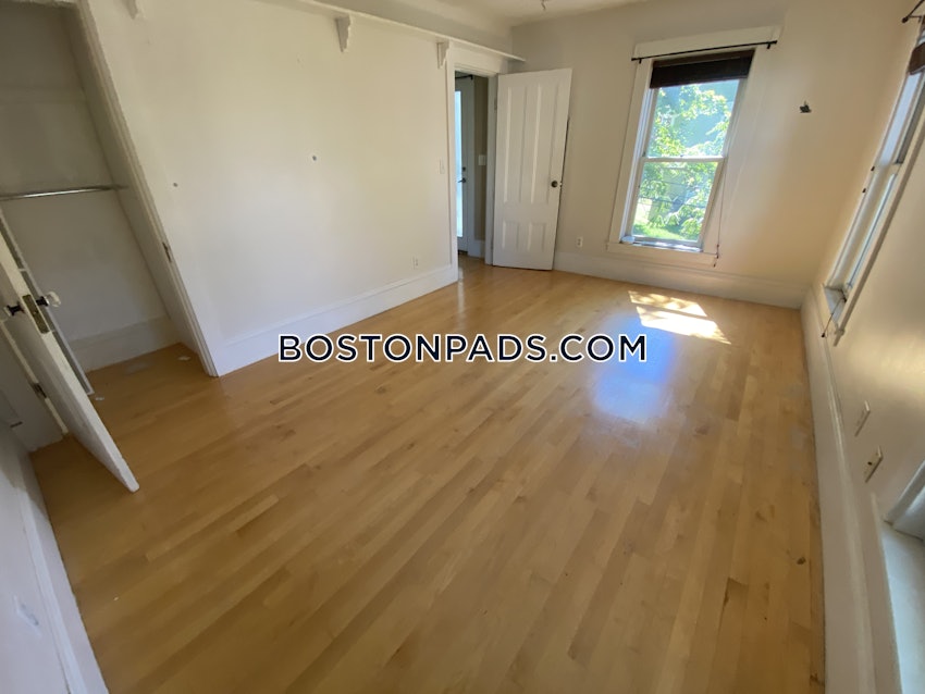 BOSTON - FORT HILL - 5 Beds, 3.5 Baths - Image 44