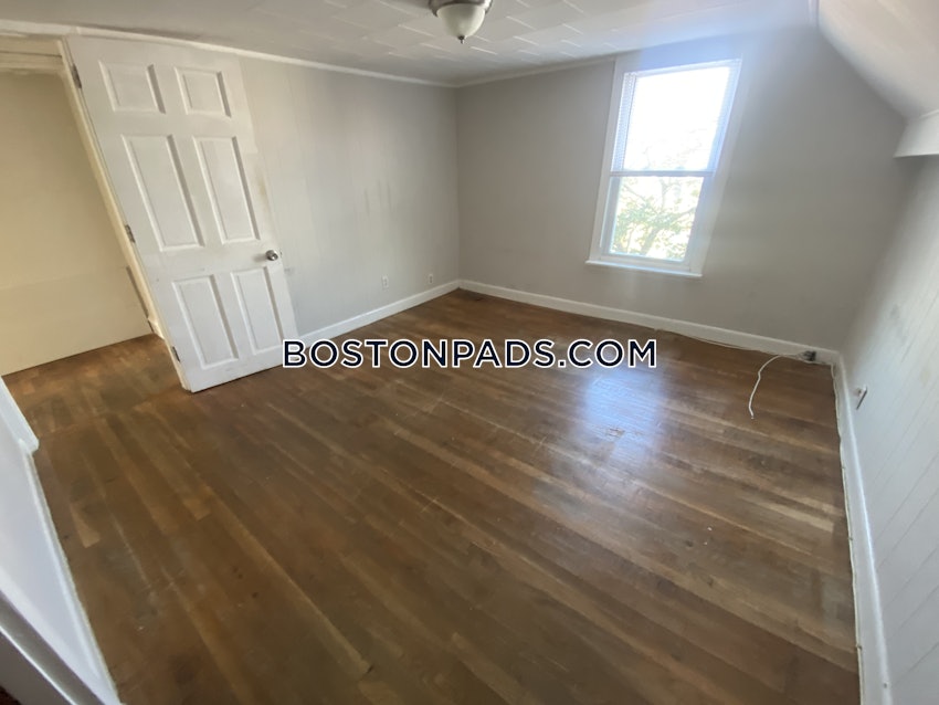 BOSTON - EAST BOSTON - MAVERICK - 3 Beds, 1 Bath - Image 4