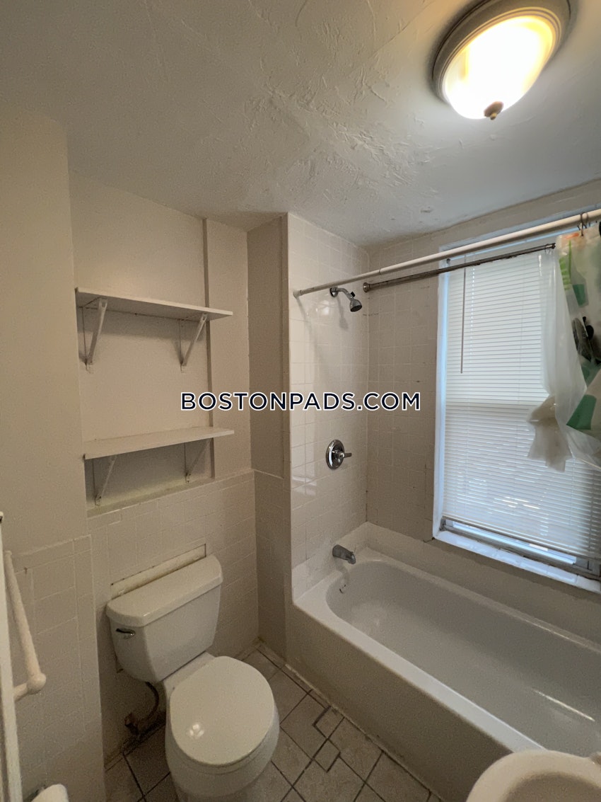 BOSTON - DORCHESTER/SOUTH BOSTON BORDER - 3 Beds, 1 Bath - Image 53