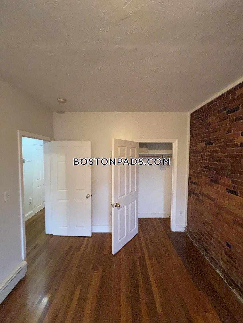 BOSTON - DORCHESTER/SOUTH BOSTON BORDER - 3 Beds, 1 Bath - Image 47