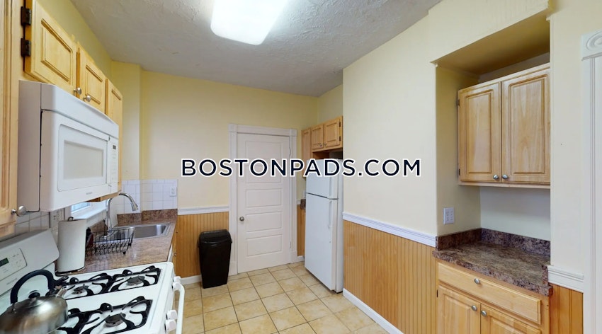 BOSTON - DORCHESTER - UPHAMS CORNER - 5 Beds, 1 Bath - Image 2