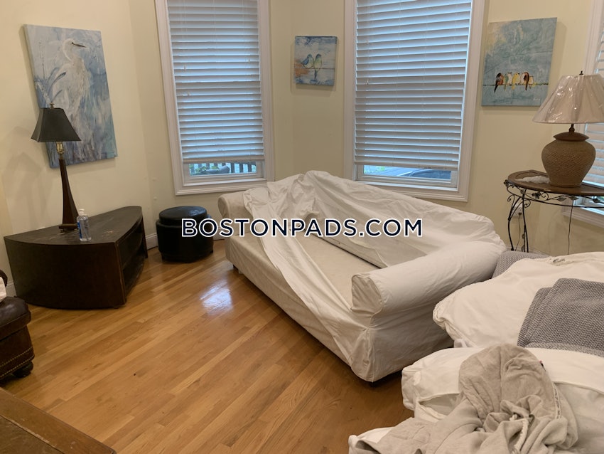 BOSTON - ROXBURY - 4 Beds, 2 Baths - Image 36