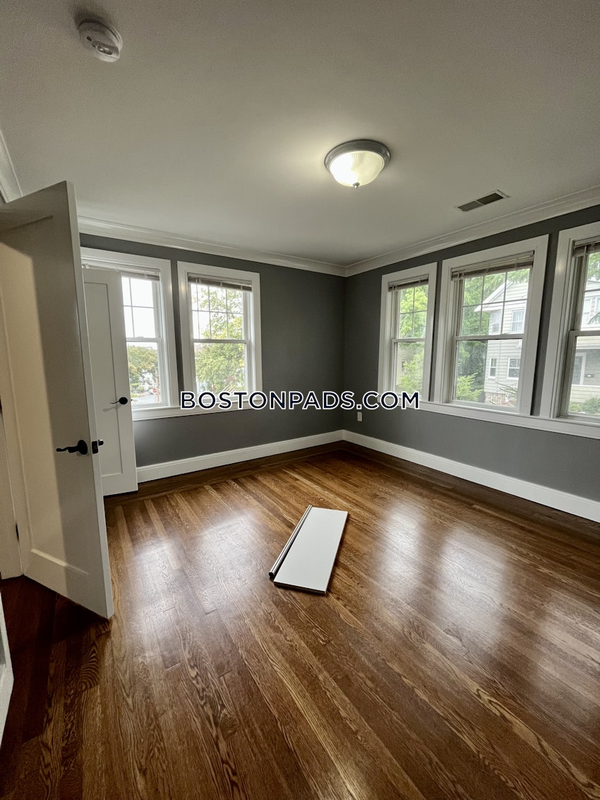 BOSTON - BRIGHTON - BOSTON COLLEGE - 4 Beds, 1.5 Baths - Image 14