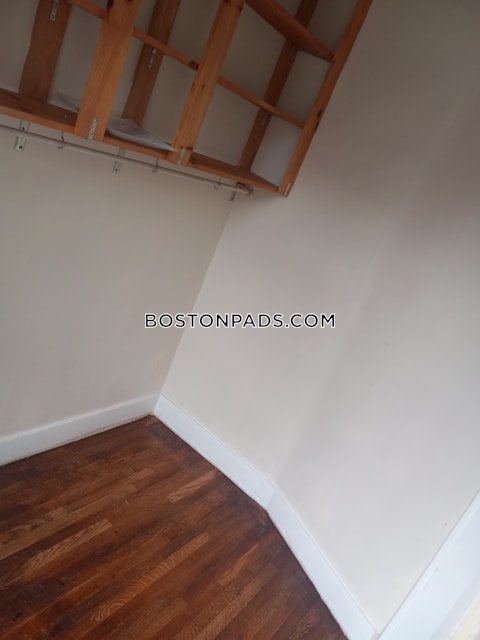 River St. Cambridge photo 4