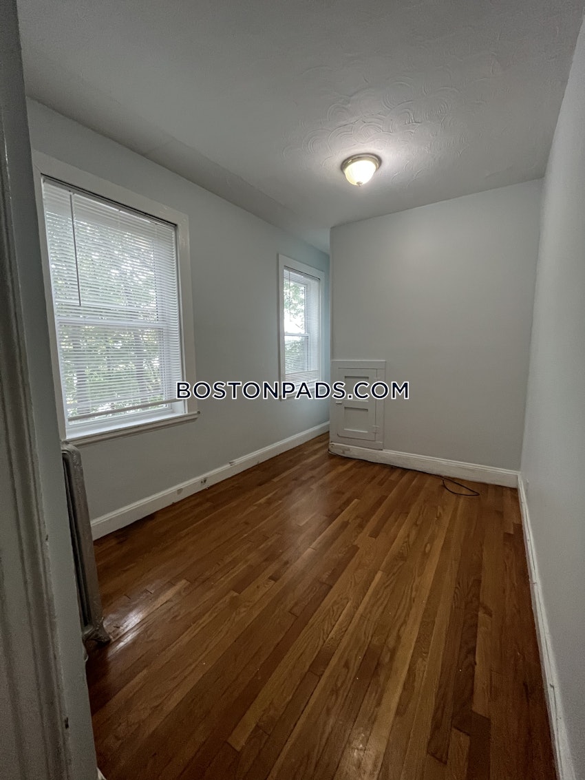 BOSTON - BRIGHTON - CLEVELAND CIRCLE - 3 Beds, 2 Baths - Image 2