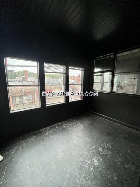 Orkney Rd. Boston photo 24