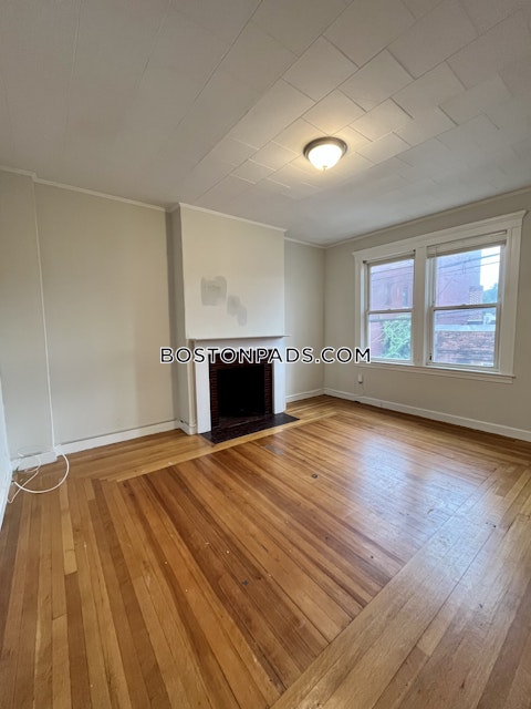 Orkney Rd. Boston photo 23