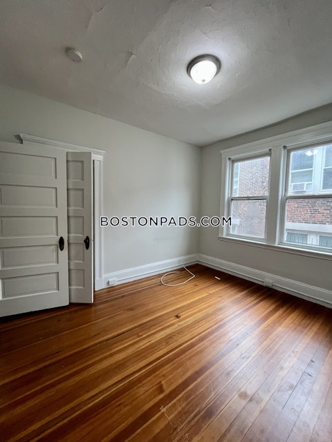 Orkney Rd. Boston photo 22