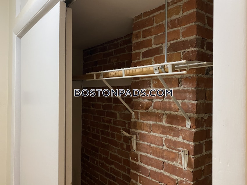 BOSTON - BACK BAY - 1 Bed, 1 Bath - Image 9