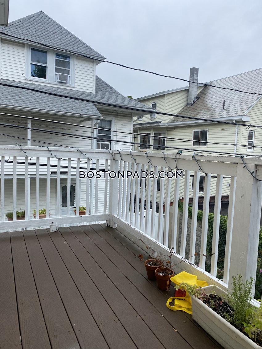 SOMERVILLE - TUFTS - 6 Beds, 2 Baths - Image 13