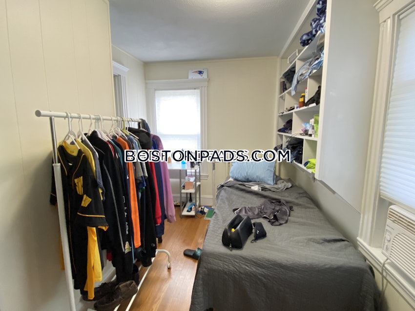 MEDFORD - TUFTS - 5 Beds, 2 Baths - Image 7